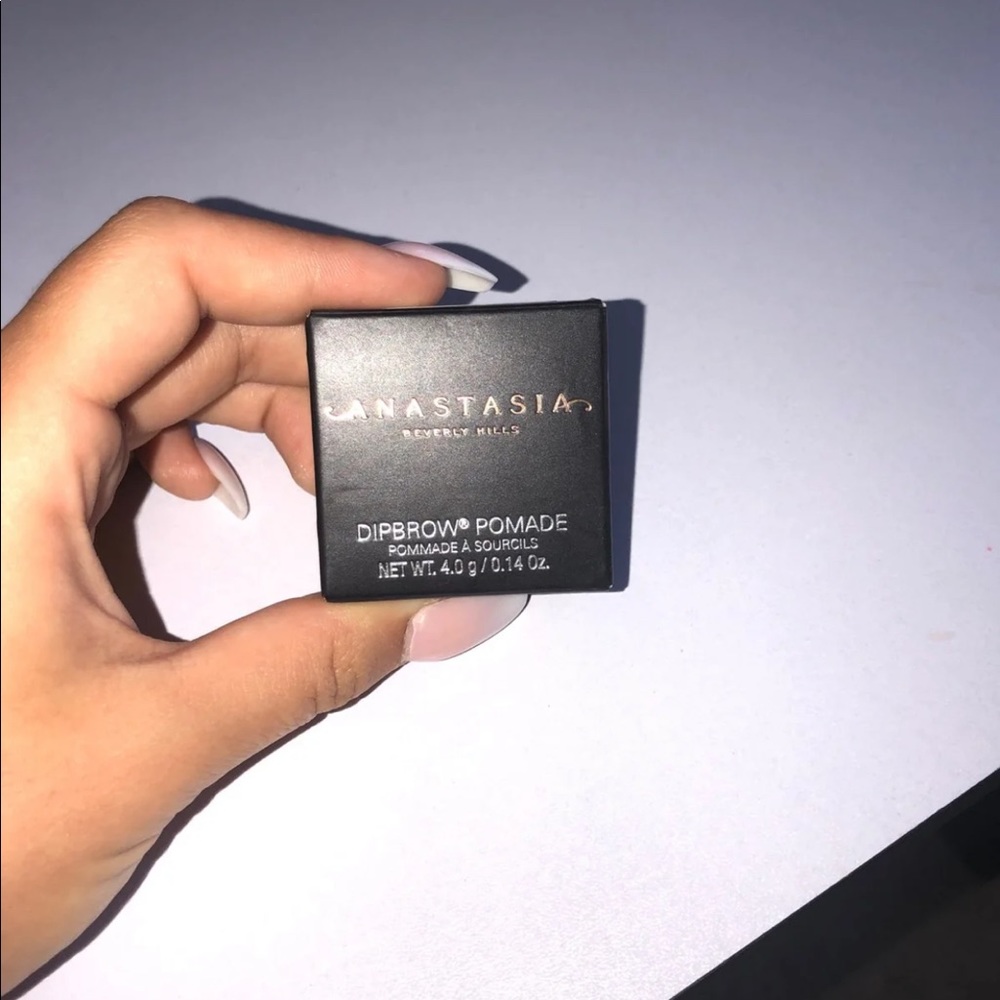 Anastasia Beverly Hills Dipbrow